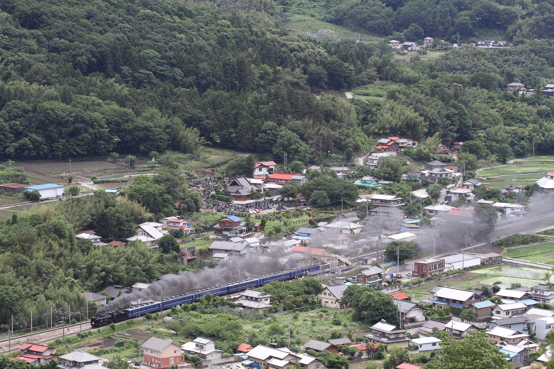 津久田駅通過 - 2013年初夏・上越線 - _b0190710_741853.jpg