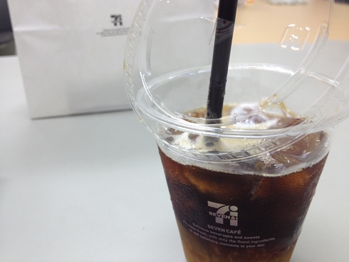 セブンイレブンのコーヒー_d0085634_1420139.jpg