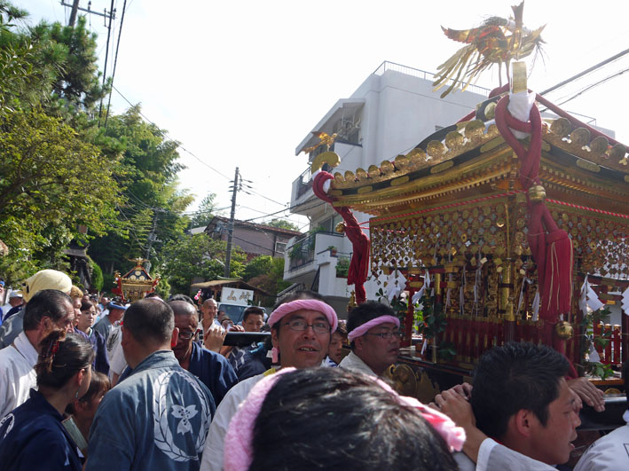 神輿渡御でクライマックス：２０１３年山ノ内八雲神社例大祭_c0014967_811428.jpg