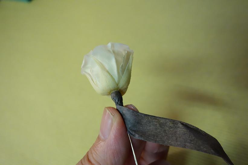 花かんむりの作り方 花屋 ニコグサ やってます