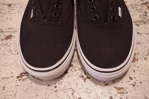 \"NEW\" VANS_b0275845_1857515.jpg