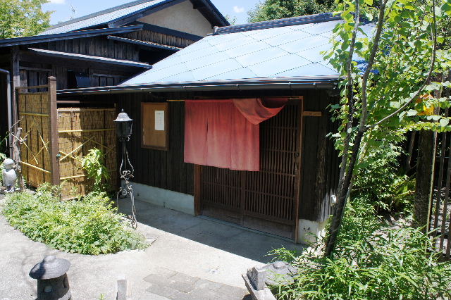 熊本県山鹿市の平山温泉の「ほたるの長屋」と「湯の蔵」_c0011649_13423778.jpg