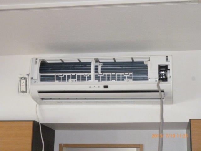 エアコンは隠蔽配管で取り付けたい、というご要望 3_e0207151_15524236.jpg