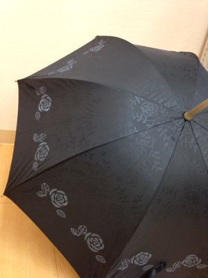 セリアの多目的スタンプインクを使って傘にペタペタ_e0136066_15375840.jpg
