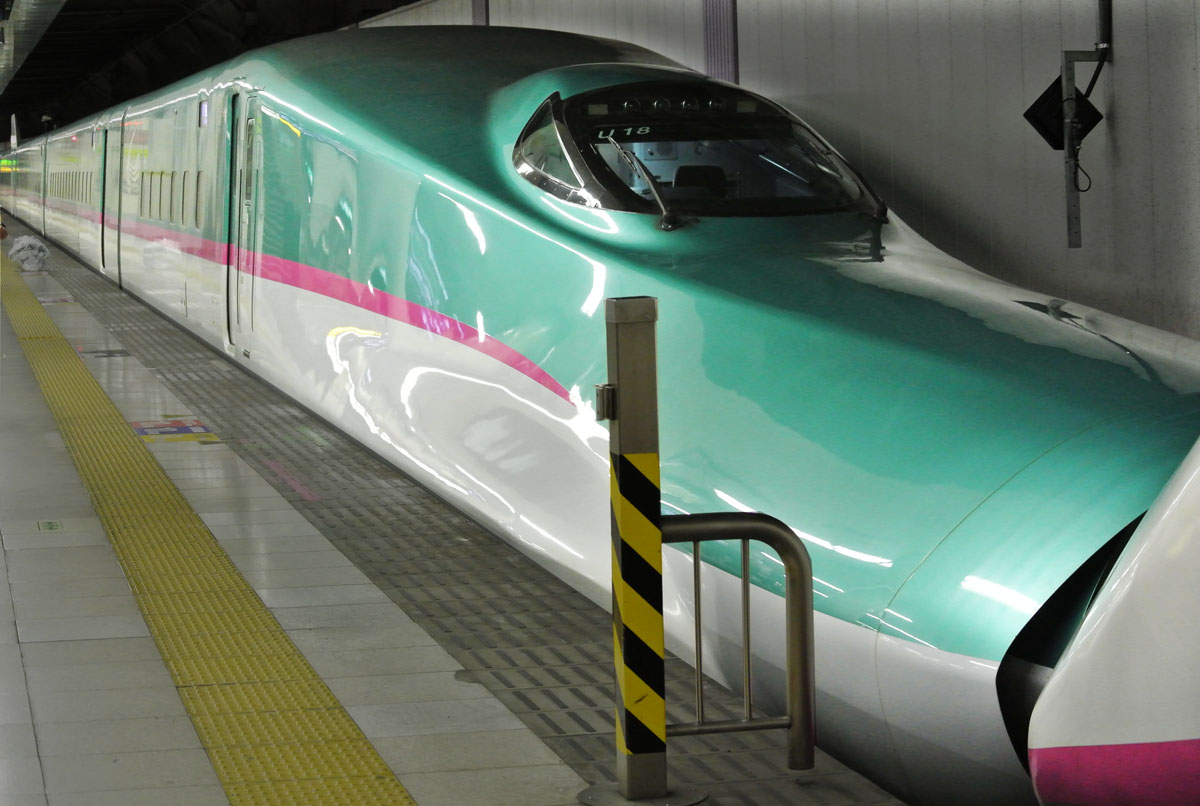 ■ E5系_b0144301_7402972.jpg