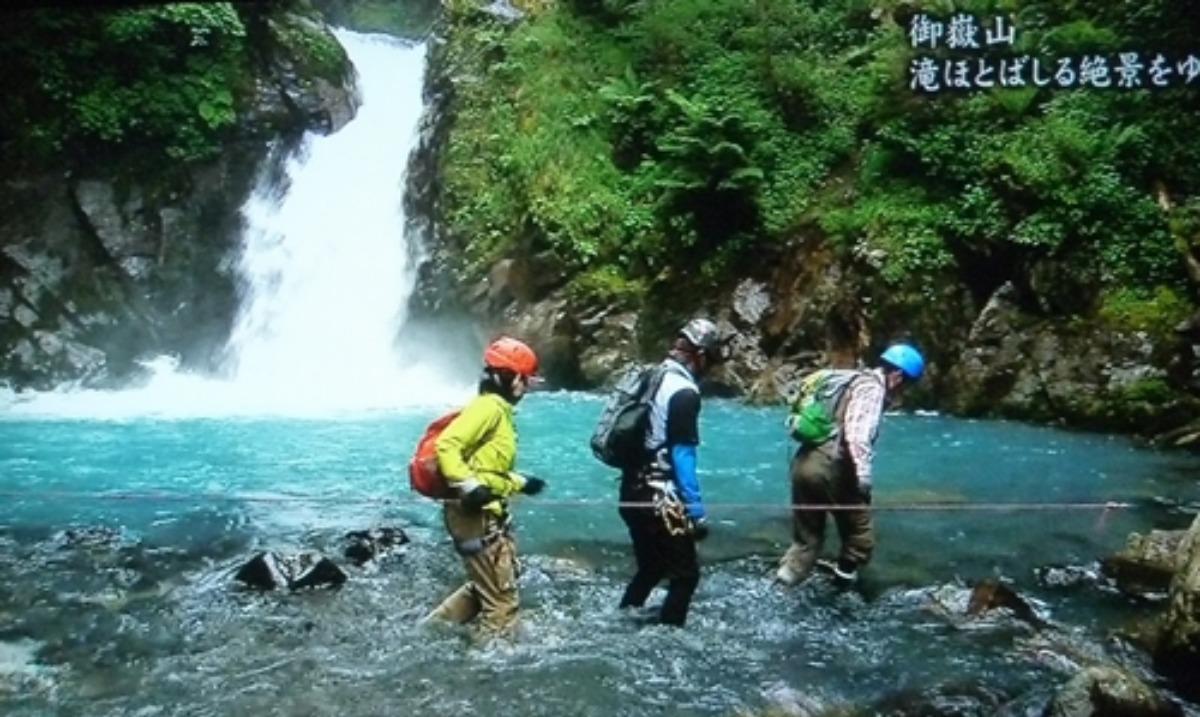 e0033229_2232341.jpg