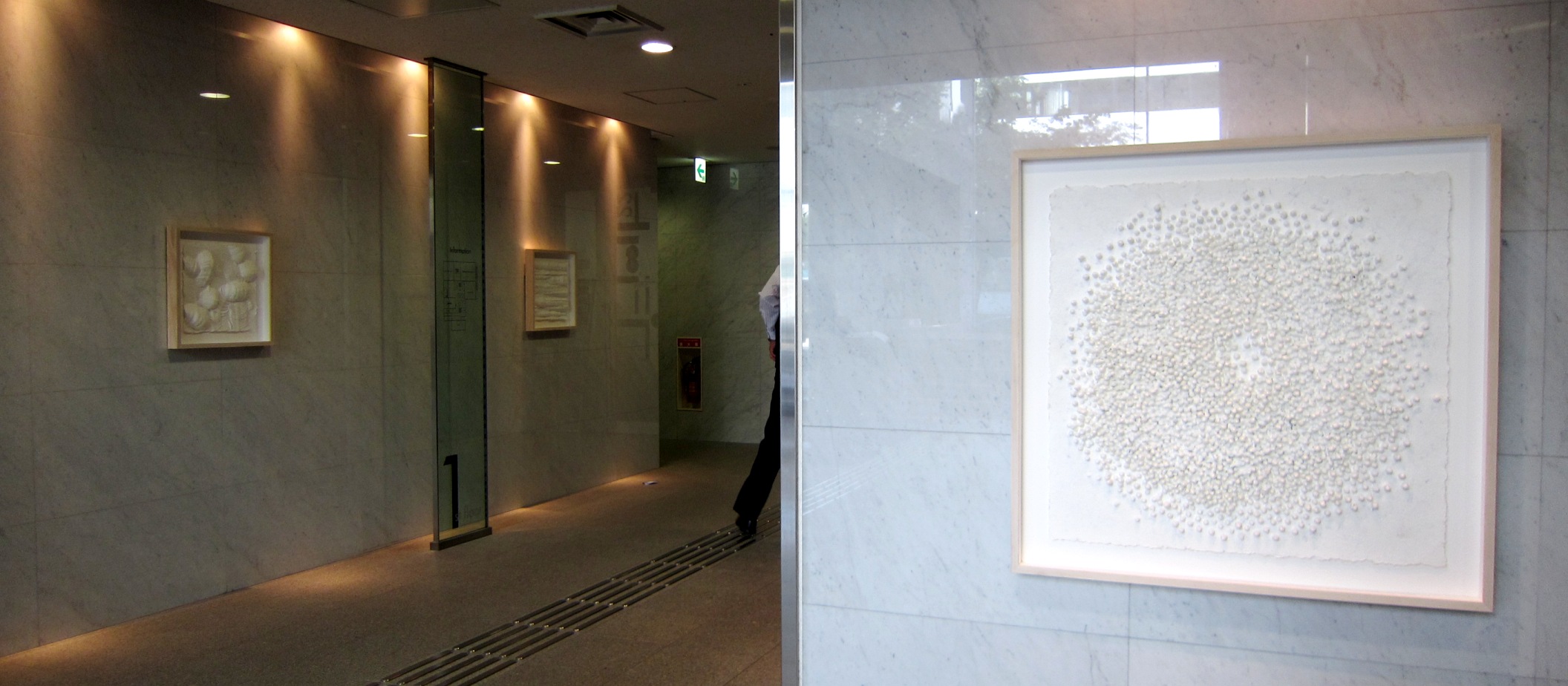 2115)「加藤宏子 彫刻展」 STVｴﾝﾄﾗﾝｽ　7月22日（月）～8月11日（日）_f0126829_1723572.jpg