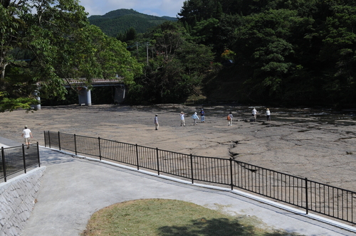 花瀬川の川床　錦江町（旧田代町）　鹿児島県　１３年７月２３日_a0043276_1043230.jpg