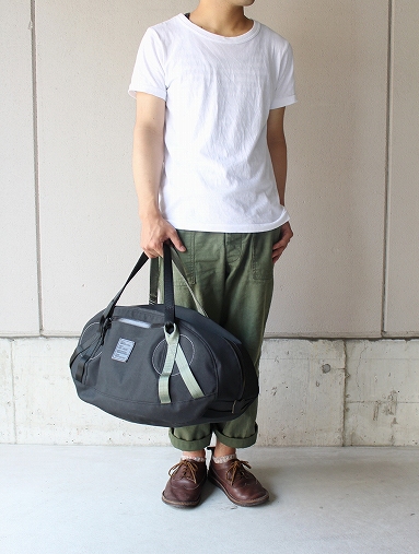 RED FLAG DESIGN　DUFFLE BAG / HYPALON_b0139281_1347211.jpg