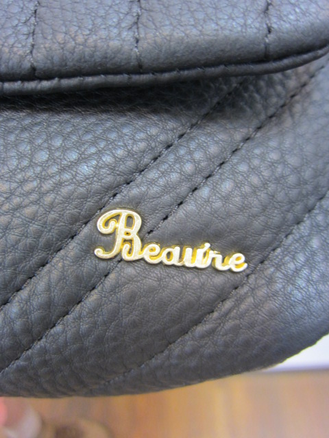 ◇ビュレ Beaure◇B-10121 カラフルタッセル付き クラッチショルダーBAG_e0076692_17503178.jpg