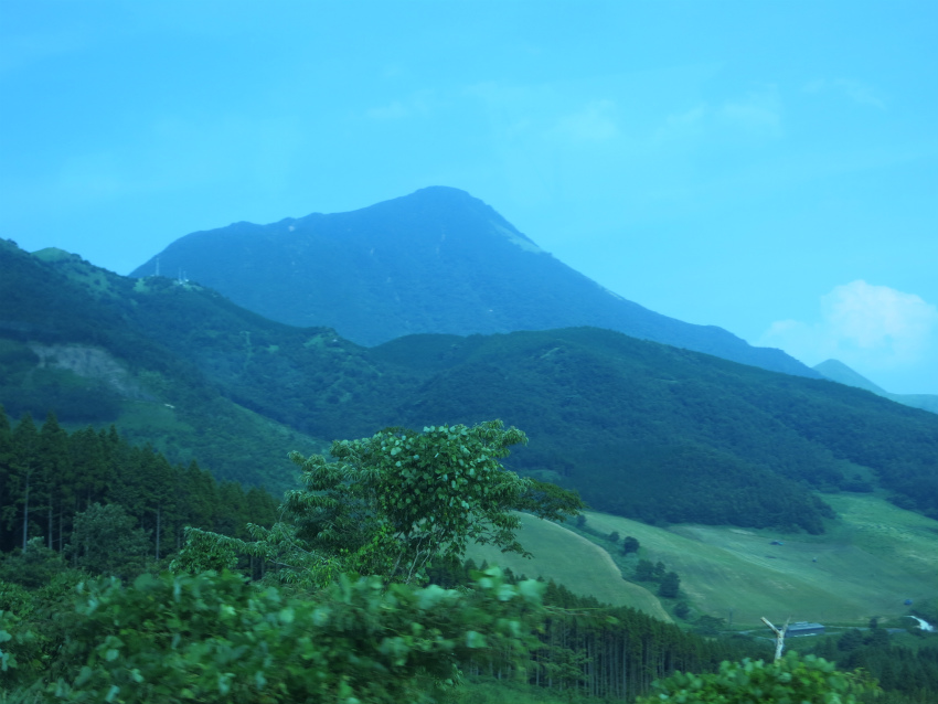 九州（湯布院 山水館～博多）_e0208058_12444958.jpg