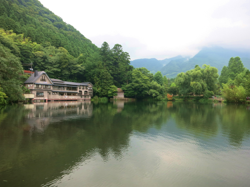 九州（湯布院 山水館～博多）_e0208058_16582393.jpg