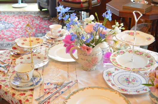 Afternoon Tea Party with Antiques♡_e0181286_13255821.jpg