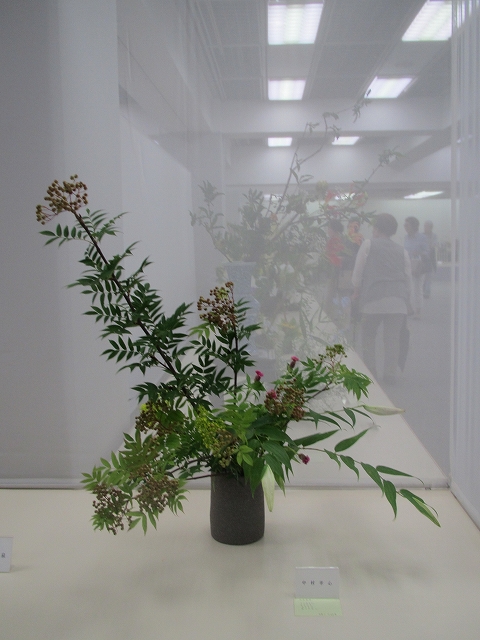 横浜華道協会　新進作家展_d0073487_10235655.jpg