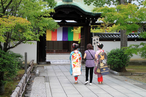 夏の智積院 暁天講座_e0048413_1450384.jpg