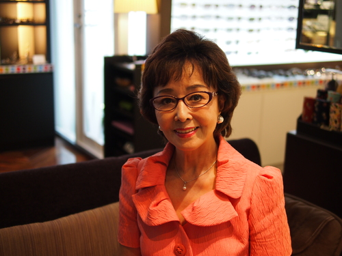 女優・星 由里子さんご来店!_e0195325_17541315.jpg