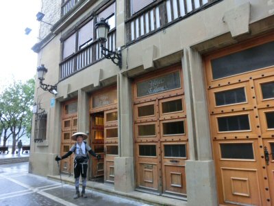 ぺルドン峠(パンプローナからウテルガへ) 5日目_f0019247_010553.jpg