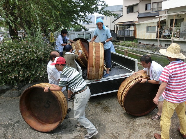 今年も盛大に開催「第27回 田宿川たらい流し川祭り」_f0141310_722389.jpg