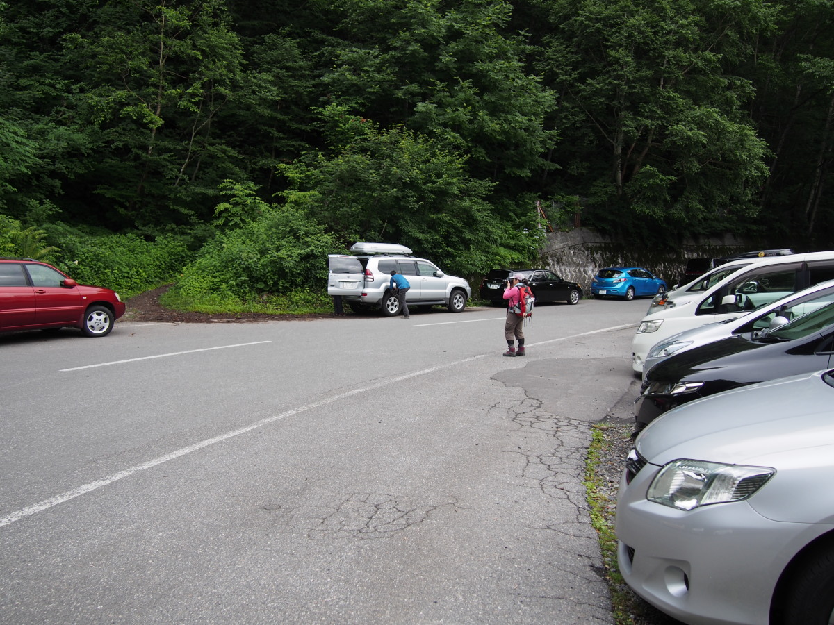 焼岳 新中の湯ルート登山口 中の湯新道 焼岳北峰 折り返し ひげすずめのときどき日記 焼岳 新中の湯ルート登山口 中の湯新道 焼岳北峰 折り返し ひげすずめのときどき日記