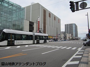 富山駅前で30分の、とやまプチ観光に出かけませんか？_a0243562_9334767.jpg