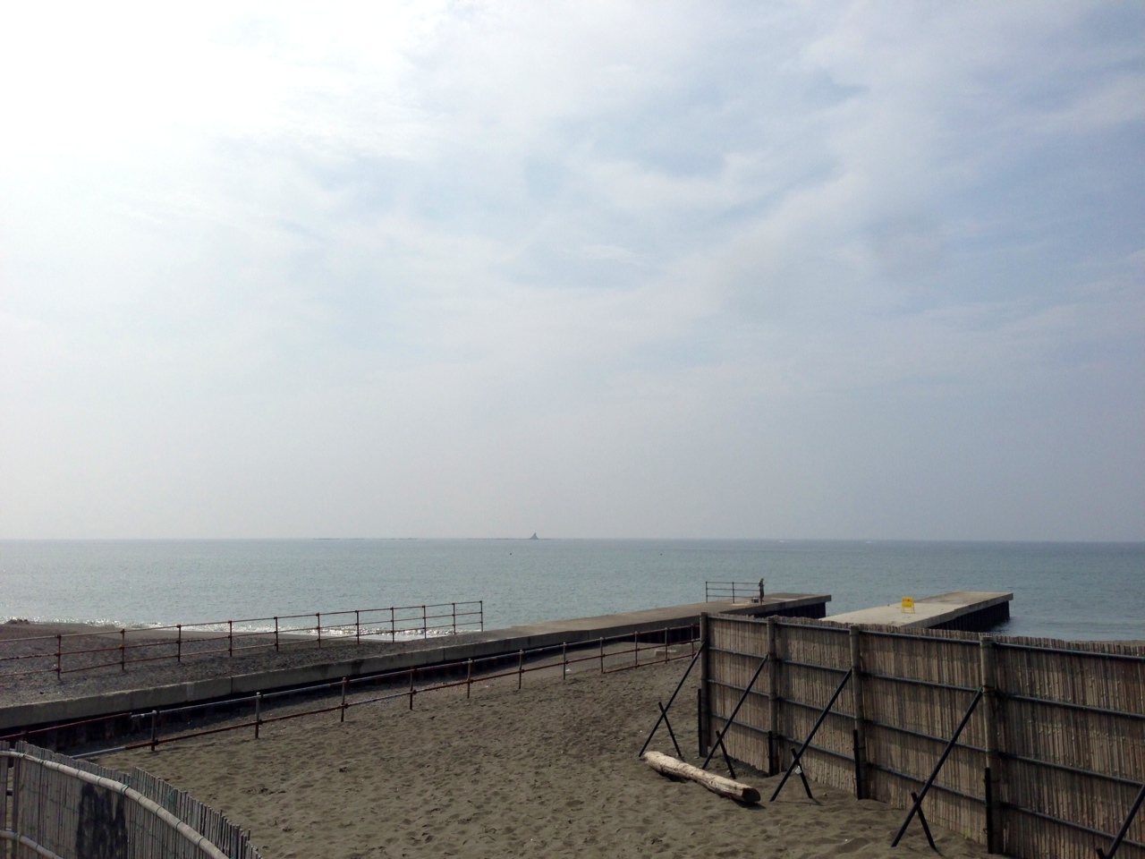 波情報 H:10:07/H:21:42 L:04:04/L:14:49 小潮_f0089978_952543.jpg