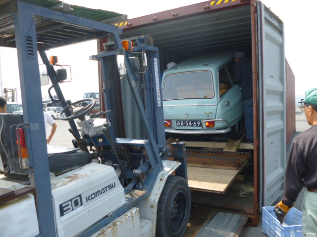 大阪北港へ コンテナ荷出し_c0105691_1722229.jpg