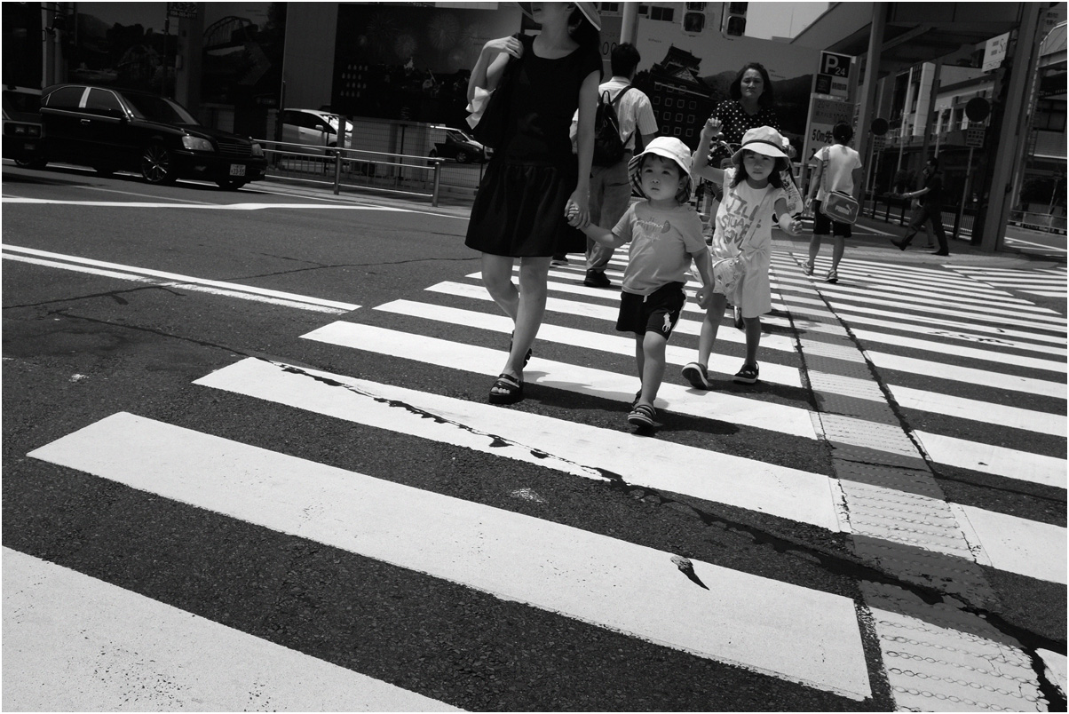 横断歩道_a0200696_16181638.jpg