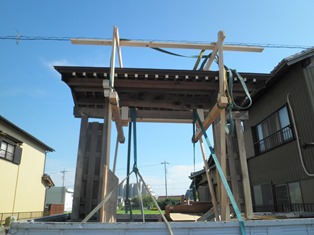 数寄屋門の修理開始_b0232198_16475084.jpg