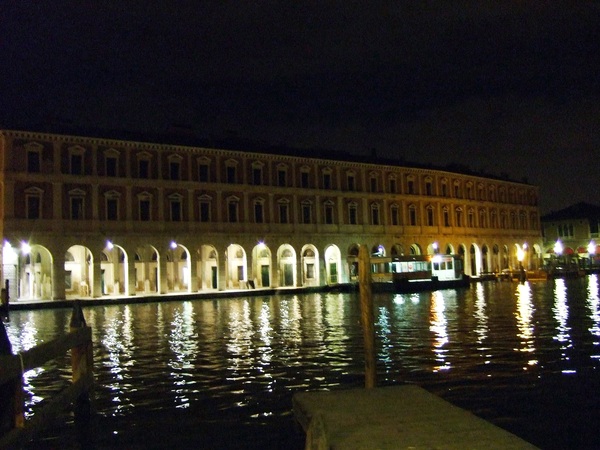 e0059520_8392449.jpg