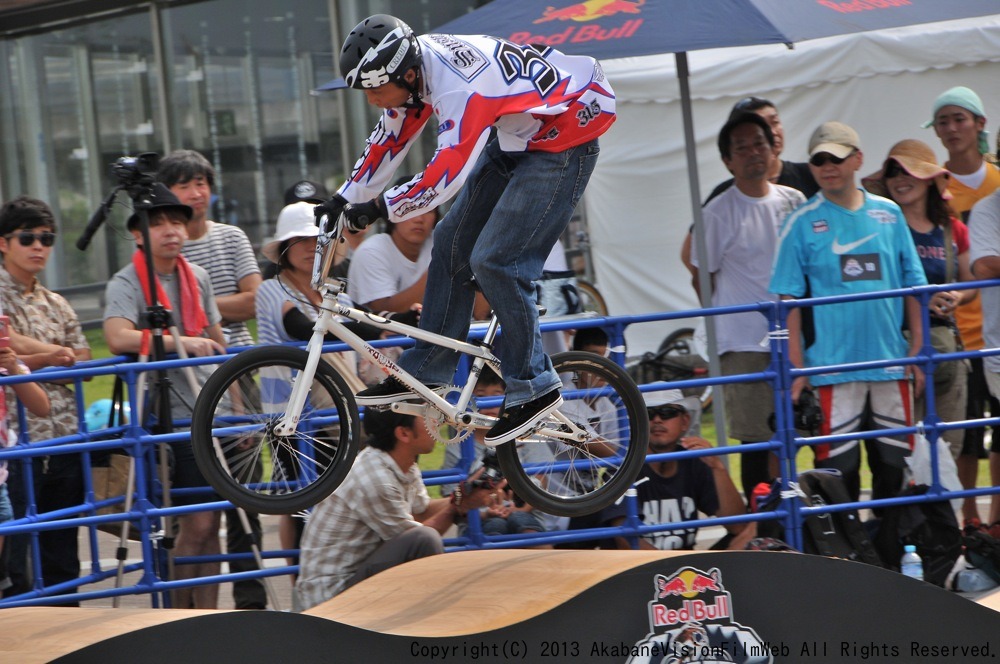  Red Bull Pump JamVOL5：予選その４招待ライダー_b0065730_19241286.jpg