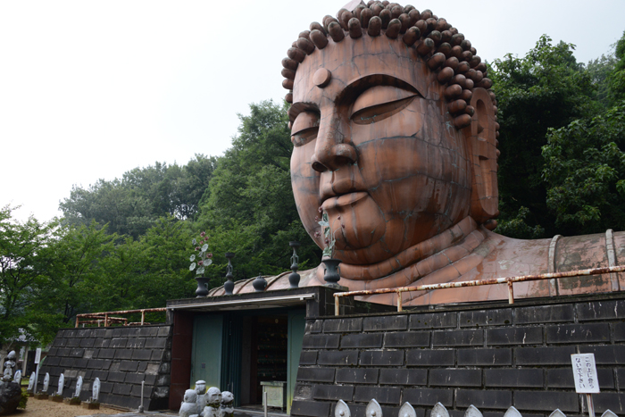 すごい珍スポット!ハニベ巌窟院_e0171573_2340204.jpg