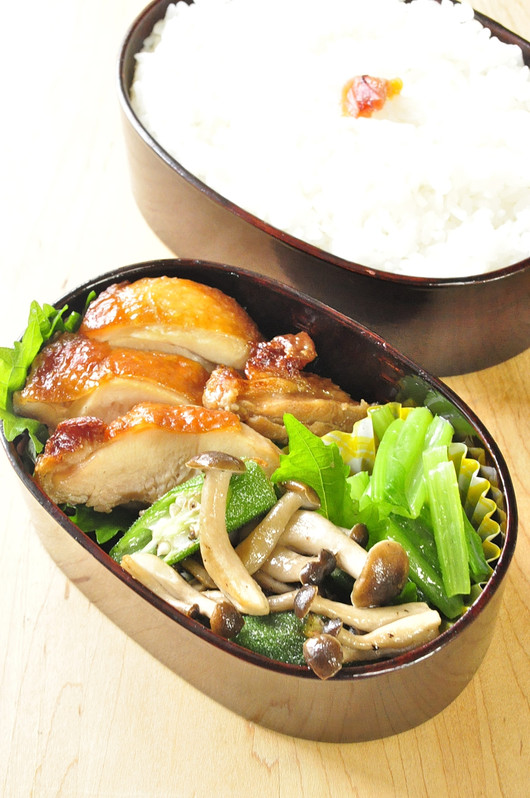 鶏てり弁当_b0171098_7492273.jpg