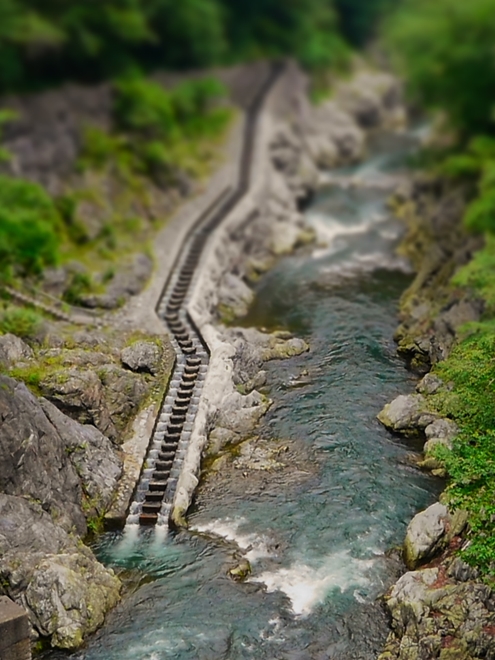 深い森の湧水湖　ジオラマ 深い森の湧水湖 ジオラマ