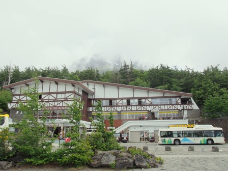 日本滞在記(3)はとバスで富士山五合目と桃狩り☆_d0104926_23583680.jpg