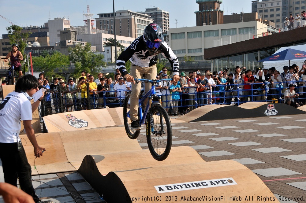  Red Bull Pump JamVOL8：決勝トーナメントその３_b0065730_10443078.jpg