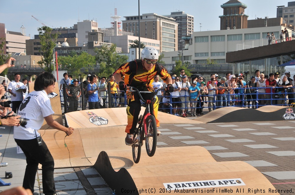  Red Bull Pump JamVOL9：決勝トーナメントその４〜セミファイナル_b0065730_1152676.jpg