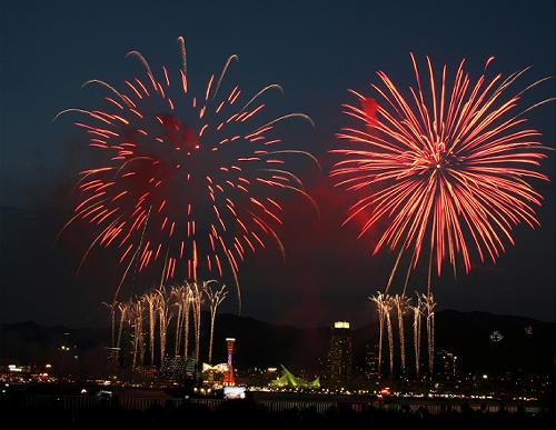 神戸海上花火大会13 その1 ポートタワーの灯が消えるまで 神戸トピックス 神戸海上花火大会13 その1 ポートタワーの灯が消えるまで 神戸トピックス