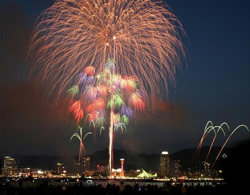 神戸海上花火大会2013　その１　ポートタワーの灯が消えるまで_b0051598_23112898.jpg