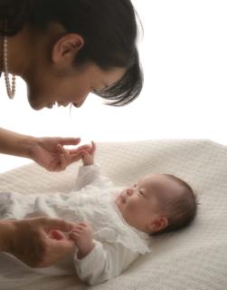 笑顔のぎこちないお父さんと違い母と娘は撮影もスムーズに..._b0194185_2243016.jpg