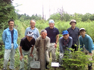 平成２５年７月２８日（日）　支笏湖復興の森　天候：雨のち曇り　参加：９名_c0173813_1945964.jpg