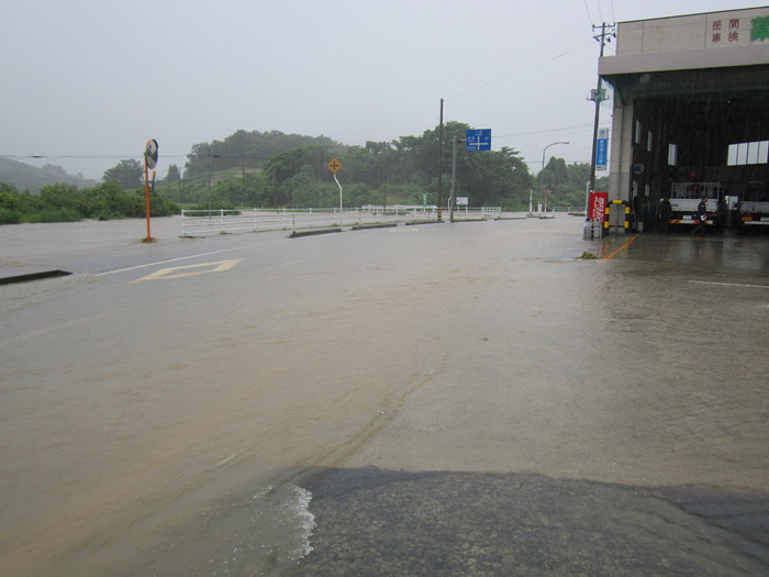 【大雨】_d0153164_10561015.jpg