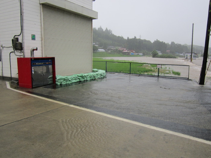 【大雨】_d0153164_10571533.jpg