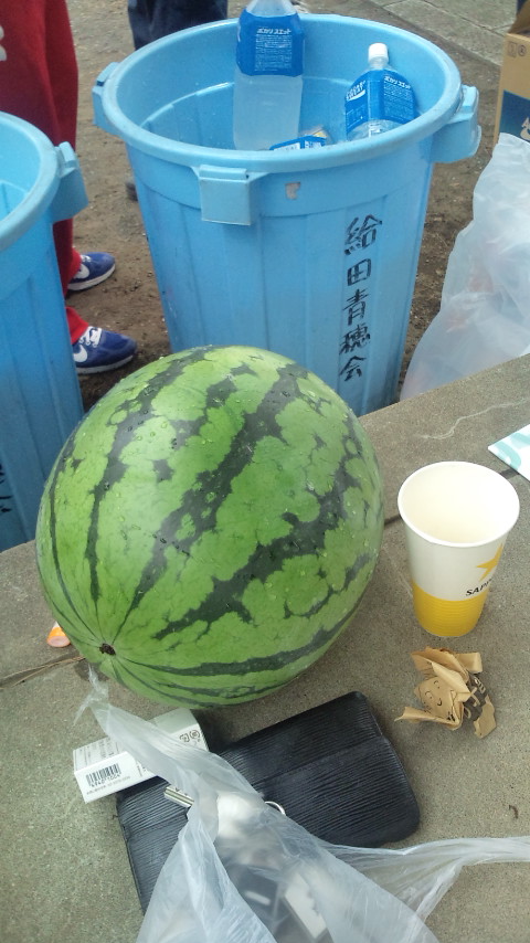 世田谷区給田産のスイカ_c0092197_1801648.jpg