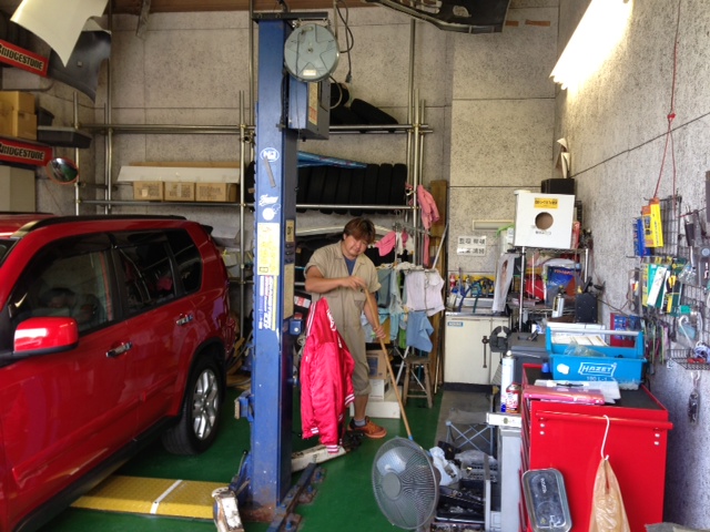 トミー開店準備中でーす_b0127002_9382619.jpg