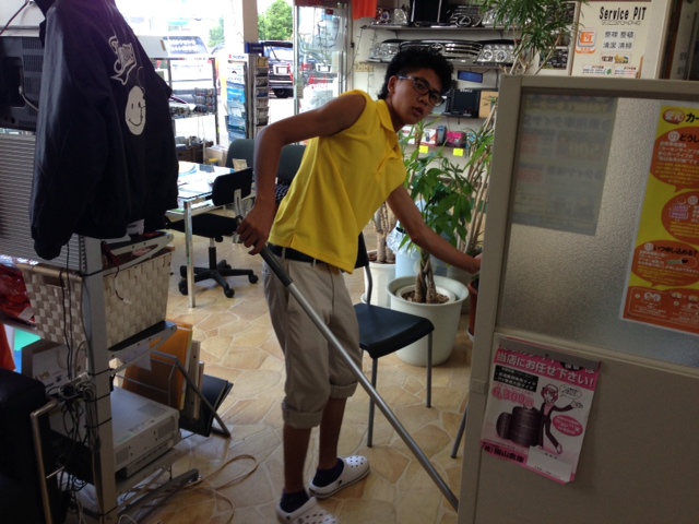 トミー開店準備中でーす_b0127002_9382691.jpg