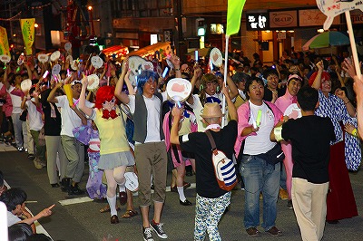 「なつまち連」今年も登場！小諸市民まつり「ドカンショ」２０１３（東信ジャーナルH250806)_e0304702_17593582.jpg