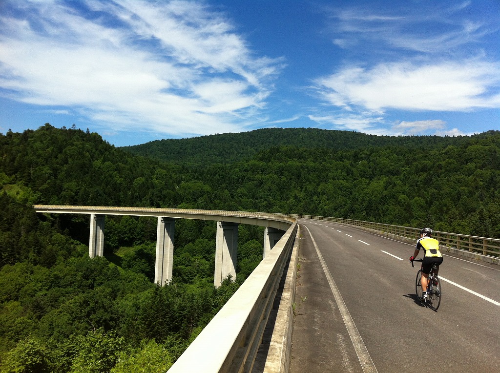 【チャックさんＰＲＥＳＥＮＴＳ！夏の絶景ツーリングＩＮ東川】_b0195144_8564413.jpg