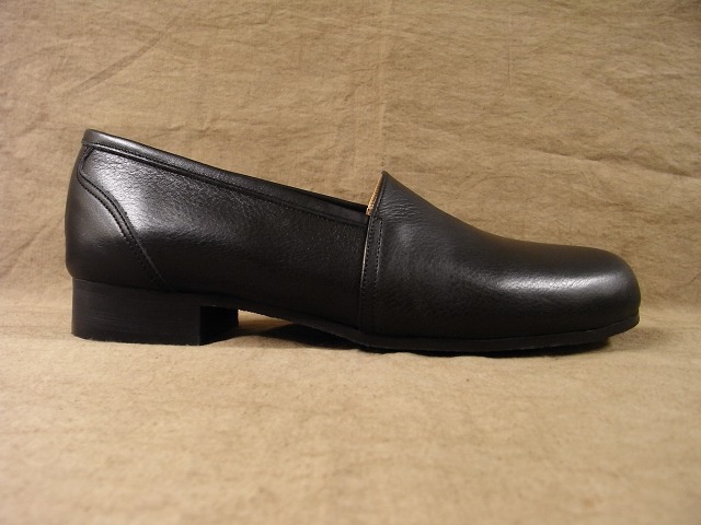 slip on leather shoes_f0049745_16412242.jpg