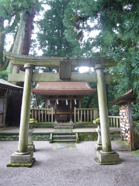 白山比咩（しらやまひめ）神社＠日本列島真ん中の旅2013_d0108969_12451226.jpg