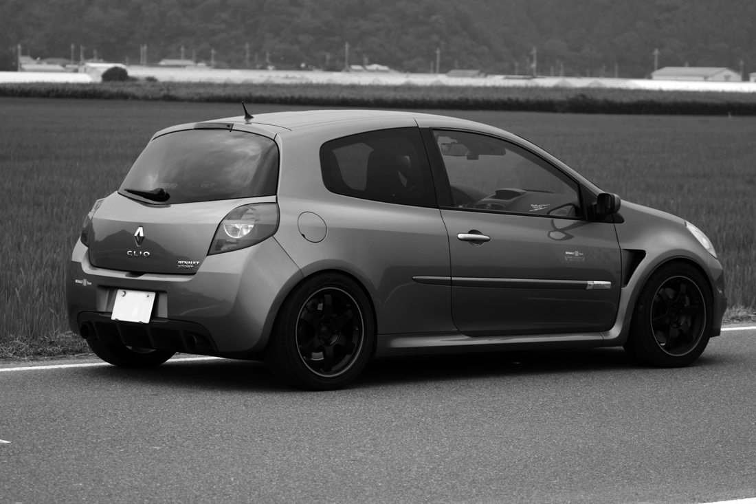 CLIO 197 R27_e0190023_1173670.jpg